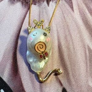 Gold pink Cat freshwater baroque pearl Pendant Necklace